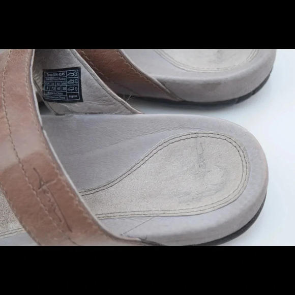 Teva thong leather sandals - Picture 2 of 8